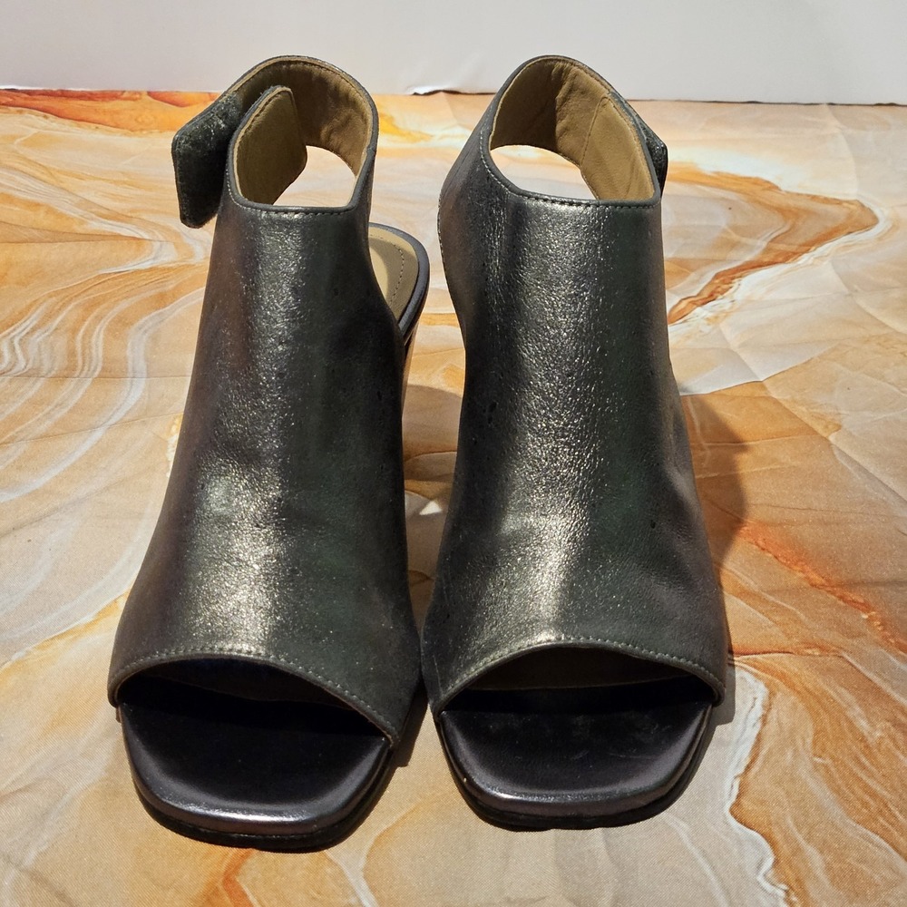 Johnston & Murphy Womens Metallic Leather Block Heel Sandals Approx Size 7